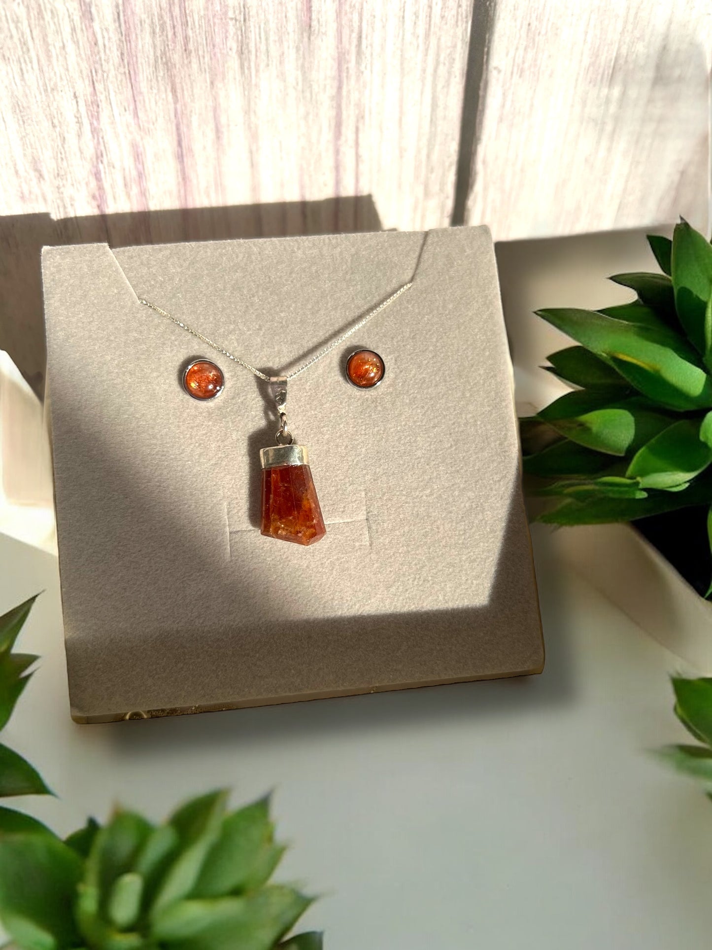 Strawberry Quartz & Garnet Crystal Jewelry Bliss Set