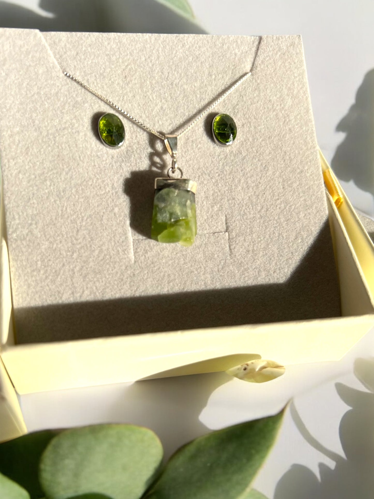 Peridot Crystal Dreams Jewelry Set!