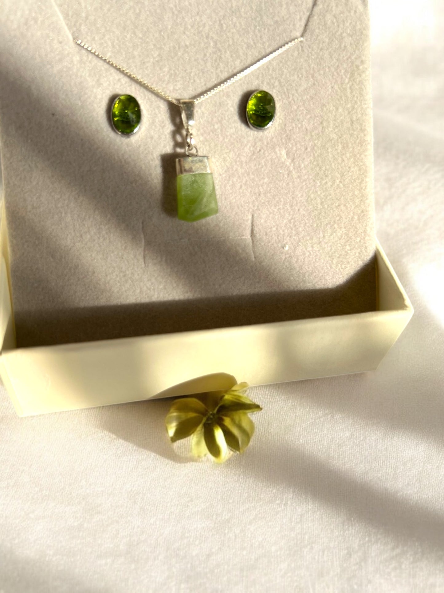 Peridot Crystal Dreams Jewelry Set!