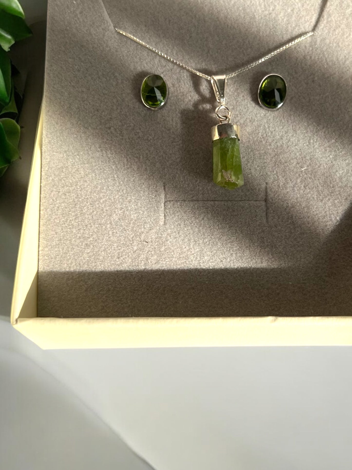 Peridot Crystal Dreams Jewelry Set!